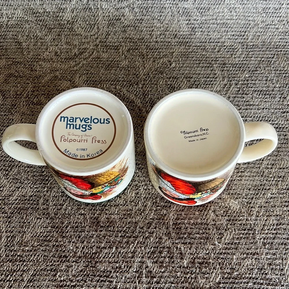 Vintage 1980's Santa coffee mugs. Set of 2